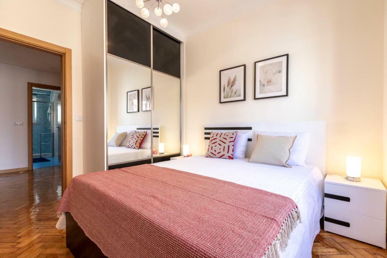 Like-Home-T3 Apt-Campolide, Near Amoreiras Mall Lisboa المظهر الخارجي الصورة